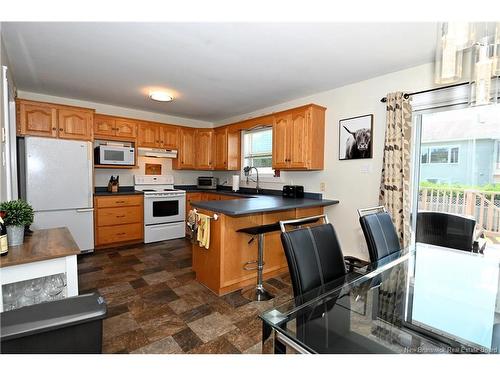 37 Lansdown Ave, Oromocto, NB 
