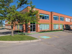 6 & 7-350 Harry Walker Parkway N Newmarket, ON L3Y 8L3