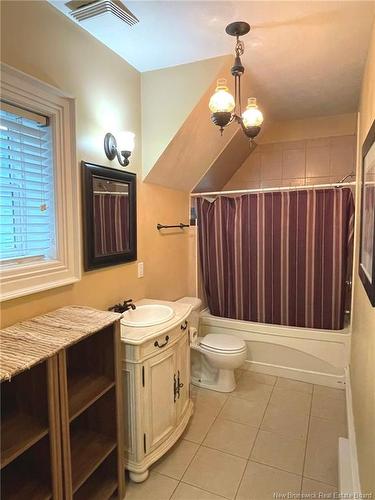105 Gordon St, Moncton, NB 