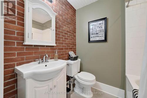 336 Amelia Street, Cornwall, ON - Indoor Photo Showing Bathroom