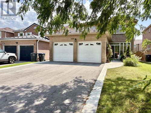4460 ASHLEY AVENUE  Mississauga, ON L5R 2A2
