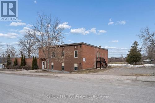 201 - 1027 WILLCOX STREET , Selwyn, Ontario K0L 1H0 1