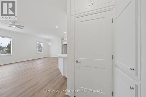 201 - 1027 WILLCOX STREET , Selwyn, Ontario K0L 1H0 4