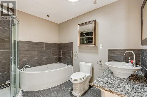 Bathroom - 536 Dovercourt Avenue, Ottawa, ON 