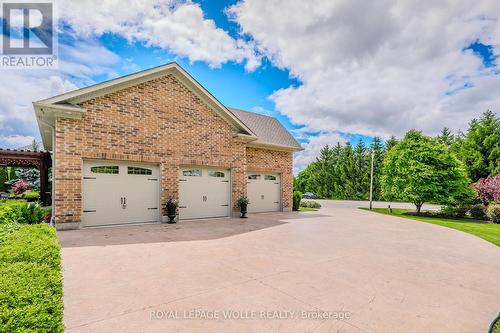 23 Highgrove Court, Cambridge, ON 