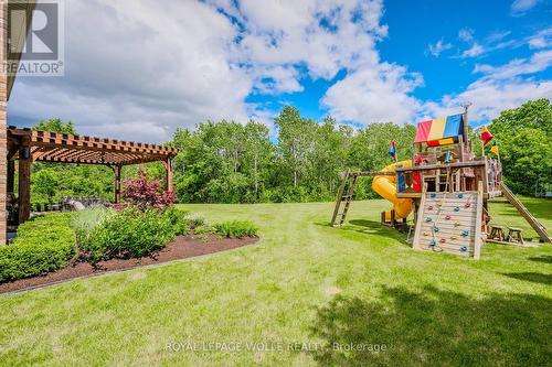 23 Highgrove Court, Cambridge, ON 