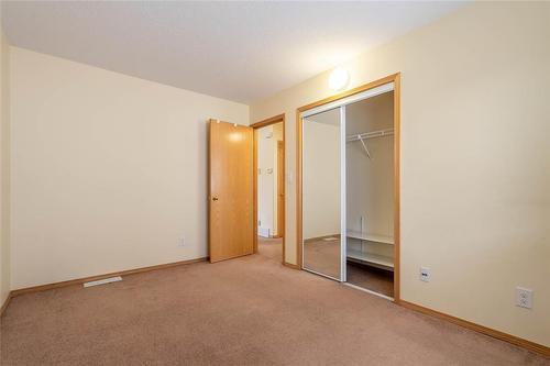 7 Kingfisher Crescent, Winnipeg, MB 