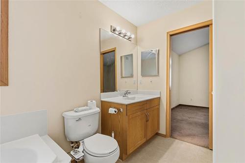 7 Kingfisher Crescent, Winnipeg, MB 