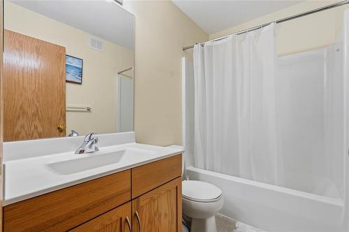 7 Kingfisher Crescent, Winnipeg, MB 