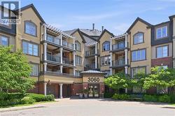 3060 ROTARY Way Unit# 303  Burlington, ON L7M 0G9