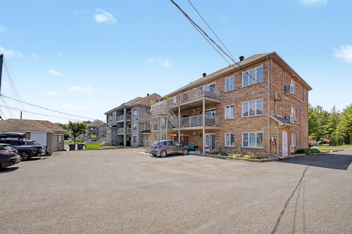 Parking - 101-181 Rue Des Échevins, Saint-Jean-Sur-Richelieu, QC 