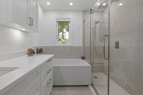 Bathroom - 26 Rue Beechwood, Baie-D'Urfé, QC 