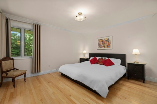 Master Bedroom - 26 Rue Beechwood, Baie-D'Urfé, QC 