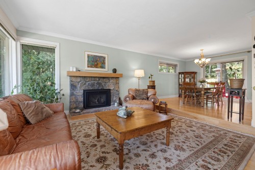 Living Room - 26 Rue Beechwood, Baie-D'Urfé, QC 