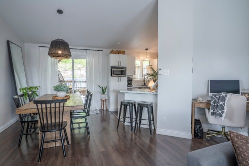 Salle à manger - 334 Av. Des Saules, Saint-Benjamin, QC 