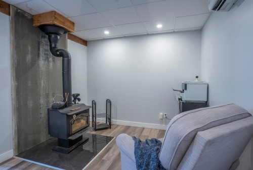 Salle familiale - 334 Av. Des Saules, Saint-Benjamin, QC 