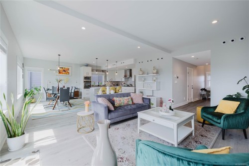 1375 Flint Ave, Langford, BC 