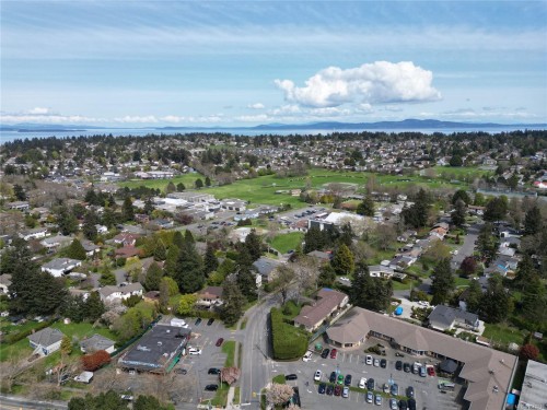 4081 Cedar Hill Rd, Saanich, BC 