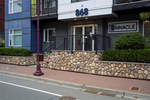 #204-868 Orono Ave  Langford, BC V9B 0X9