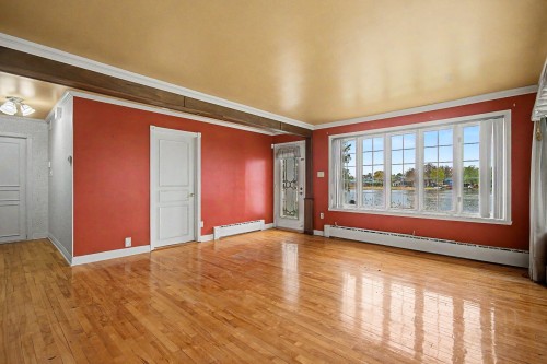 Salon - 84 Rue Ste-Thérèse, Saint-Jean-Sur-Richelieu, QC - Indoor Photo Showing Other Room