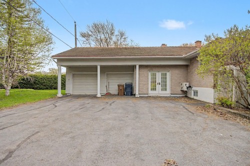 Garage - 84 Rue Ste-Thérèse, Saint-Jean-Sur-Richelieu, QC - Outdoor
