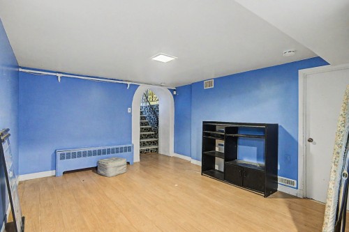 Salle familiale - 84 Rue Ste-Thérèse, Saint-Jean-Sur-Richelieu, QC - Indoor