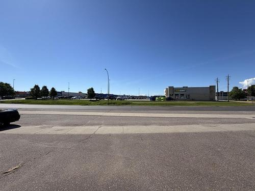 C 440 Central Avenue, Thunder Bay, ON 
