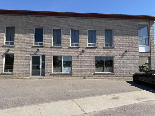 C 440 Central Avenue, Thunder Bay, ON 