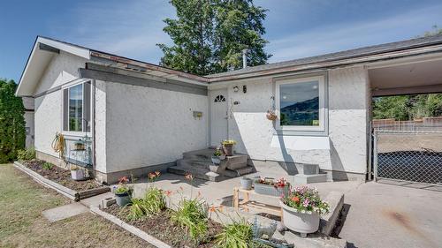 2306 18 Street  Vernon, BC V1T 3Z8