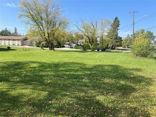 9 Mary Ave, Gunton, MB 