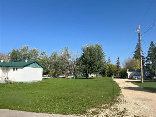 9 Mary Ave, Gunton, MB 