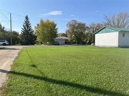 9 Mary Ave, Gunton, MB 