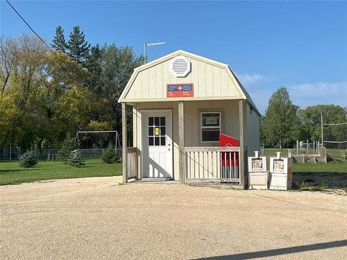 9 Mary Ave, Gunton, MB 
