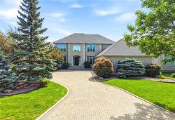 282 Orchard Hill DR  Winnipeg, MB R3X 1J8