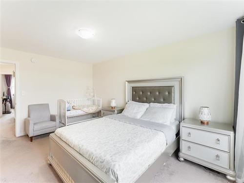 39 Rowntree Ave, Winnipeg, MB 