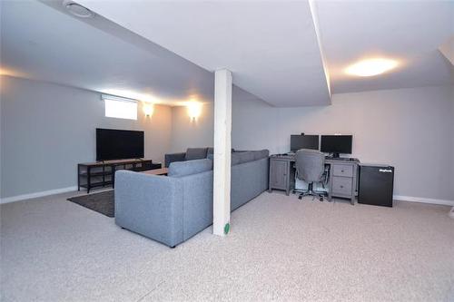 951 Minto St, Winnipeg, MB 