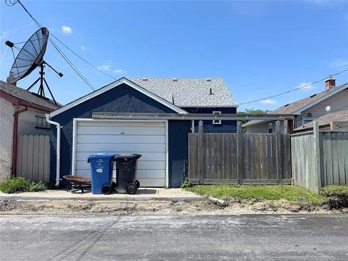 951 Minto St, Winnipeg, MB 