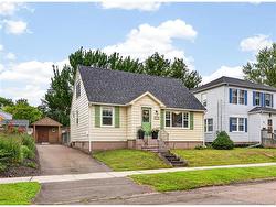 81 Burlington  Moncton, NB E1E 1Z4
