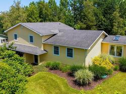 61 Sherwood Drive  Wolfville, NS B4P 2K5