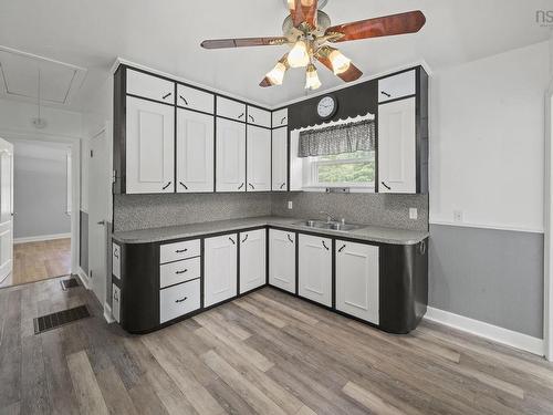 7793 Highway 7, Musquodoboit Harbour, NS - Indoor Photo Showing Kitchen