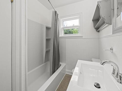 7793 Highway 7, Musquodoboit Harbour, NS - Indoor Photo Showing Bathroom
