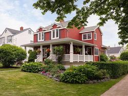 2500 Armcrescent West Avenue  Halifax, NS B3L 3E3