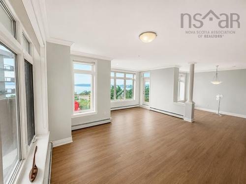 104 53 Bedros Lane  Halifax, NS B3M 4X4
