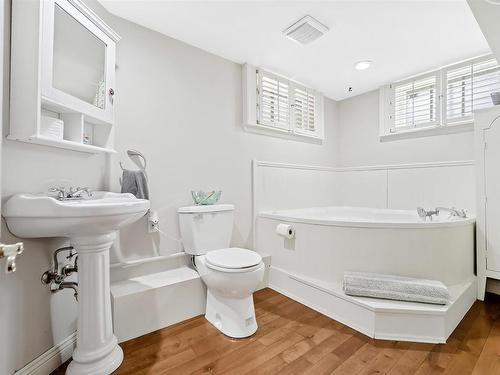 6 Stevens Road, Dartmouth, NS 