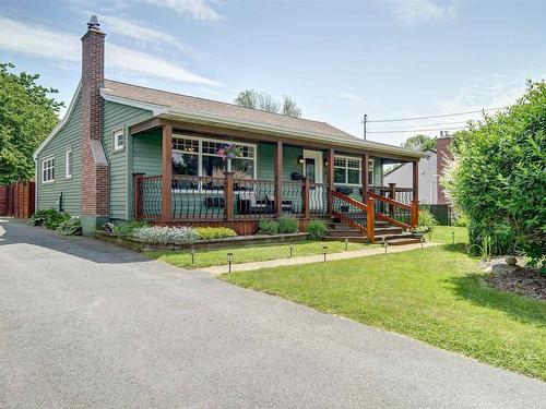 6 Stevens Road, Dartmouth, NS 