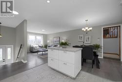 Centre Island - 