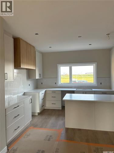 423 Eldorado Street, Warman, SK - Indoor Photo Showing Kitchen