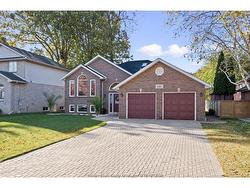 640 DELAWARE Lasalle, ON N9J 3J8