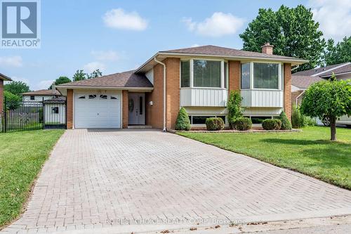7 HARROW COURT  London South, ON N6C 5A6
