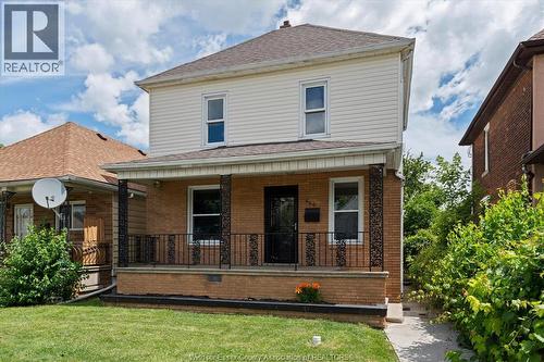 866 PARENT AVENUE  Windsor, ON N9A 2E1